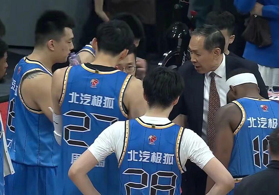 北京男篮锋线补强失败，北控男篮管理层变天，徐杰前往洛杉矶特训 | 中国区|球友会|股份有限公司