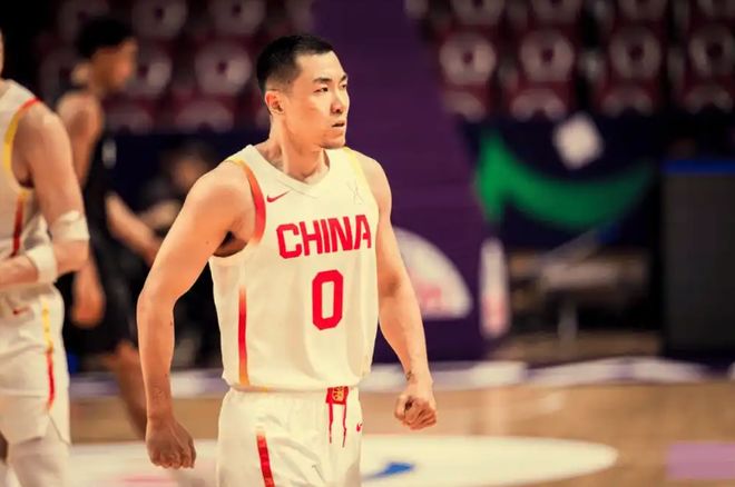 明确了不当核心用,杨瀚森想圆国家队当家梦,只剩一条路可走