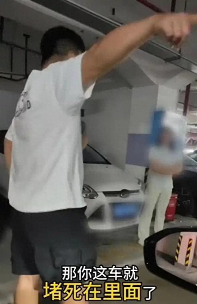 关于举办湖北省城市足球超级联赛期间交通管制的通告