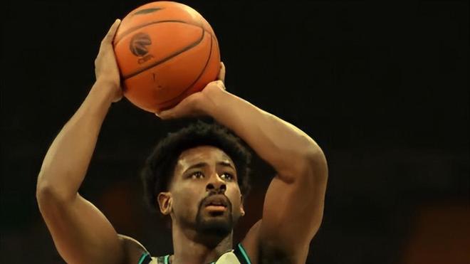 第二阶段超神一战！徐杰20中10独砍27+5+4获全场高呼MVP