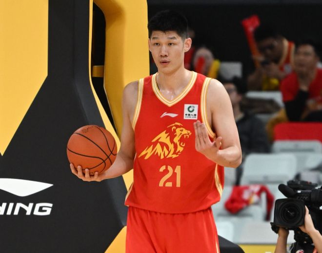记者:山东新外援约翰逊已经抵达香港,能赶上CBA二阶段首战