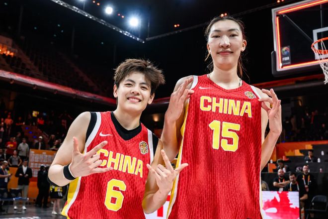 中国女篮长期集训弊大于利：韩旭杨舒予成反例 该多走出去留洋 | 中国区|球友会|股份有限公司