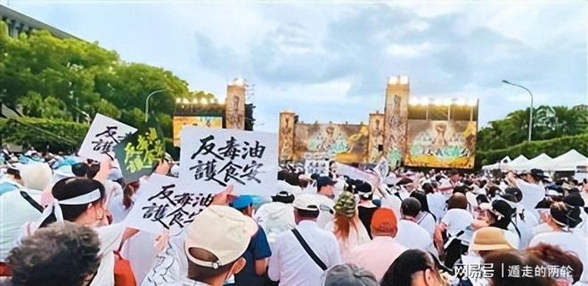 国米出售巴斯是三赢选择?换回重建资金,齐沃顺势变阵!
