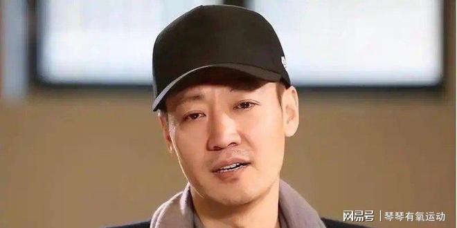 C罗婚礼请柬曝光：与乔治娜将于8月1日在某庄园举行婚礼，庄园表示不予回应；此前有消息称C罗因世界杯失利推迟婚礼
