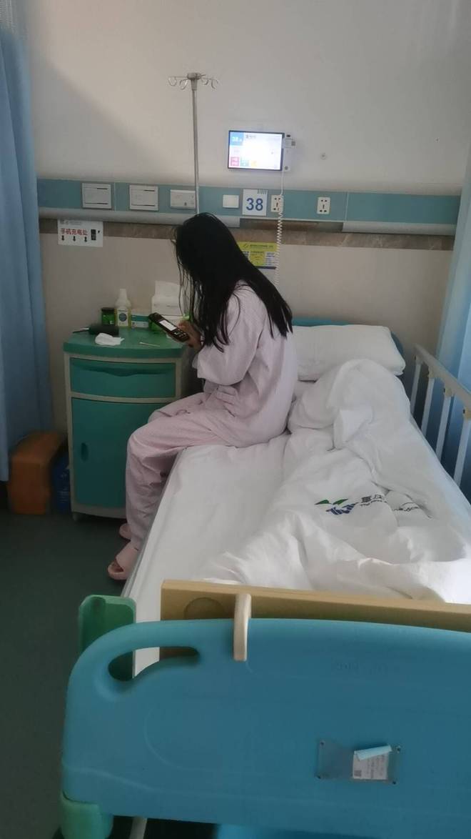 官方:武汉女足签下卢旺达外援让妮娜、美国外援格蕾丝
