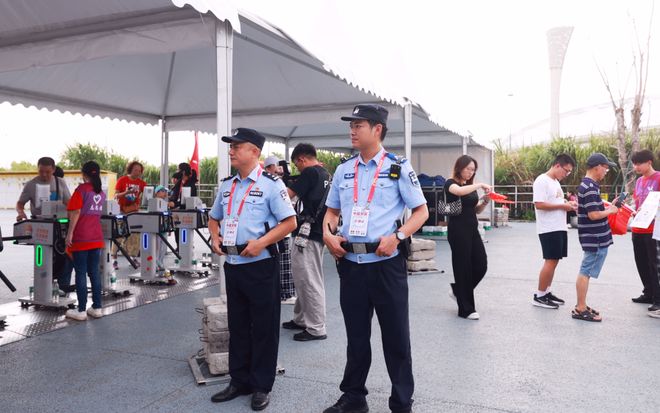 FC东京官方:前锋长仓干树左腿筋拉伤