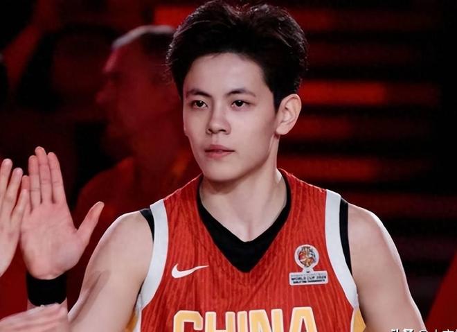 全红婵缺席跳水世界杯总决赛,陈芋汐将搭档14岁小将崔家溪出战女子双人10米台