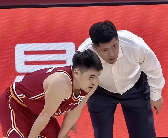 杜锋:回到家乡感觉很好;崔永熙已经参加对抗训练复出在即