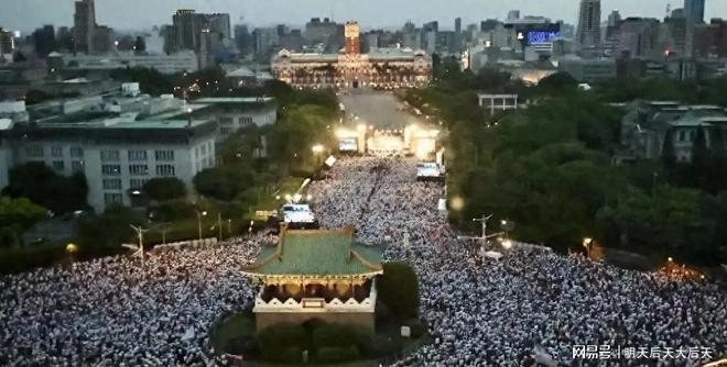 仅丢一盘豪取五连胜！星星娃生涯首进巡回赛决赛