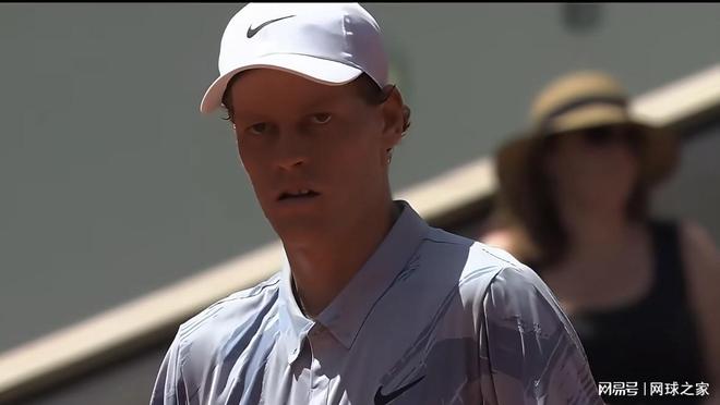 球员强忍病痛、球童赛场中暑,今夏职业网坛屡现揪心突发事故