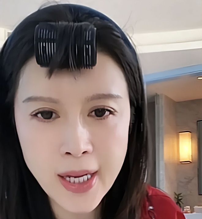 曝鹈鹕计划今夏续约锡安!再签2