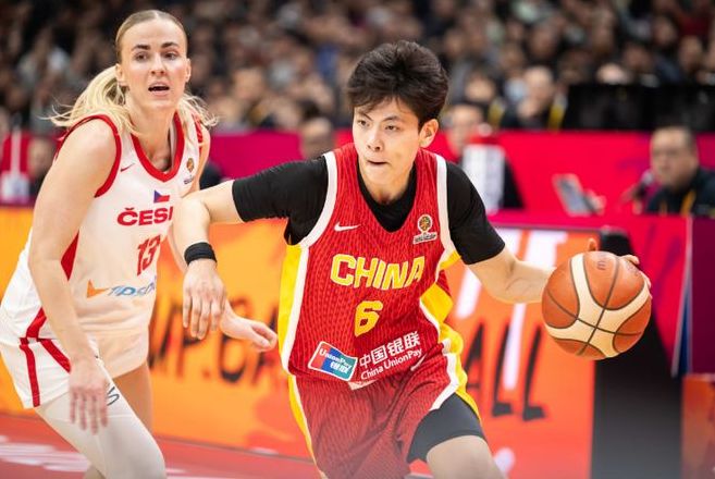 菜鸟逆袭！短短3年时间，从“摆烂神器”，到NBA超级新星